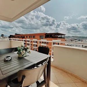  Appartamento Cozy Rooftop - Your Home, Away From Home!