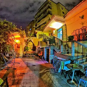 Milingona Center Tiran